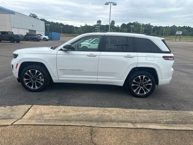 2022 Jeep Grand Cherokee Overland