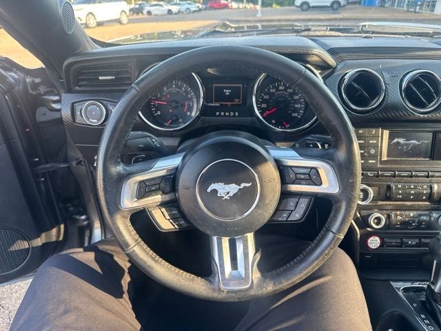 2016 Ford Mustang V6
