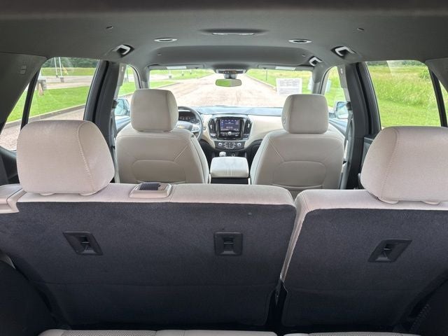 2022 Chevrolet Traverse LS