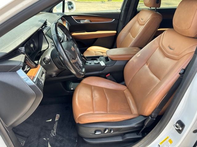 2020 Cadillac XT5 Premium Luxury