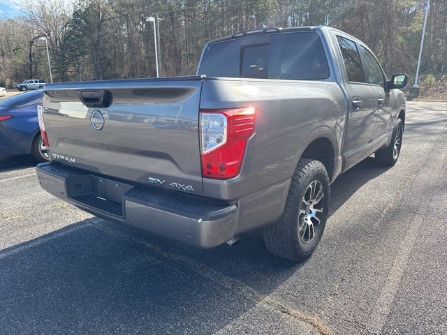 2024 Nissan Titan SV