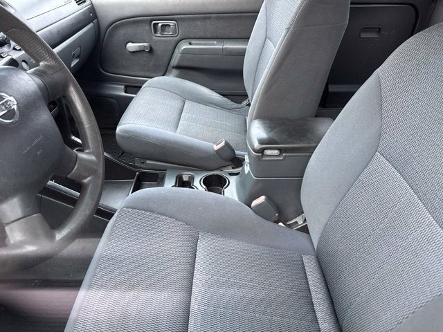 2003 Nissan Frontier XE