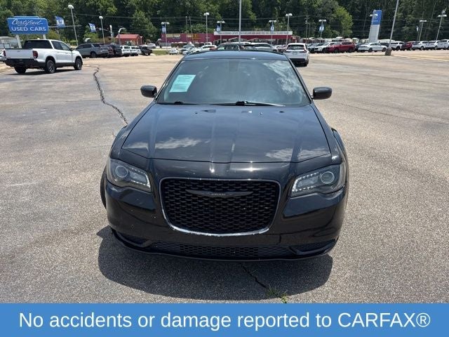 2021 Chrysler 300 Touring