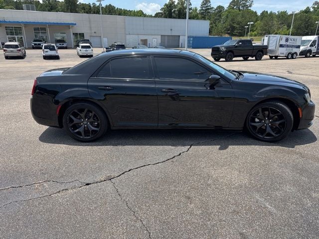 2021 Chrysler 300 Touring