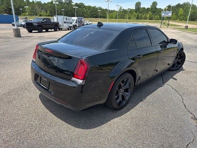 2021 Chrysler 300 Touring