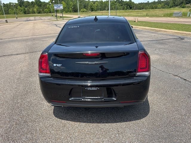 2021 Chrysler 300 Touring