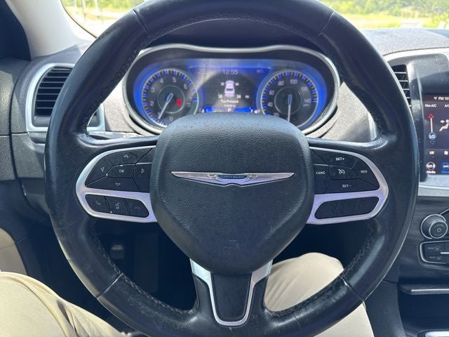 2021 Chrysler 300 Touring