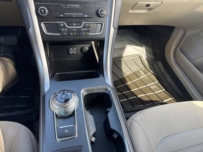 2020 Ford Fusion SE
