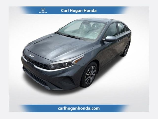 2022 Kia Forte LXS AT's photo