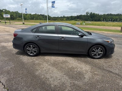 2022 Kia Forte LXS