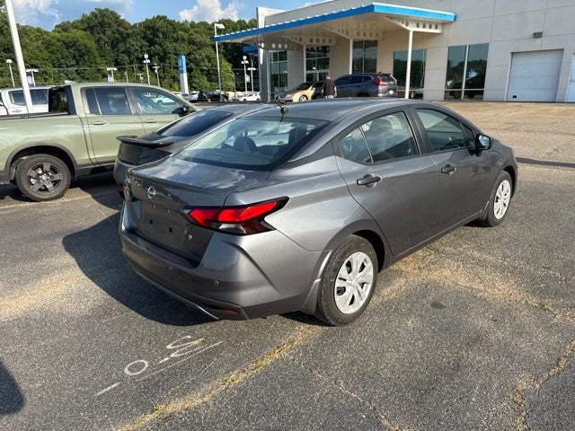 2024 Nissan Versa 1.6 S