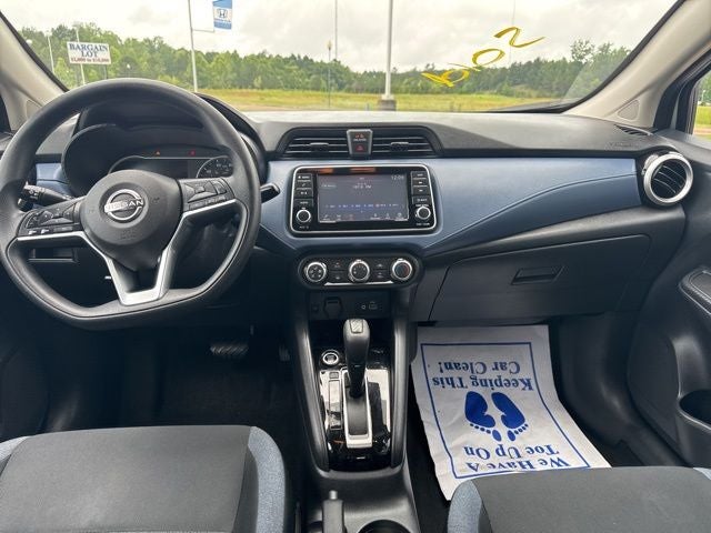 2023 Nissan Versa 1.6 SV
