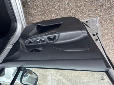 2023 Nissan Versa 1.6 SV