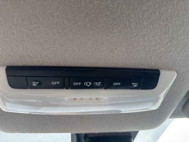 2023 Nissan Versa 1.6 SV