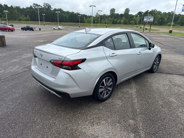 2023 Nissan Versa 1.6 SV