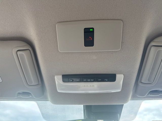 2024 Nissan Versa 1.6 SR