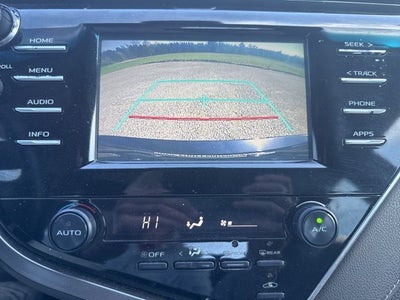 2018 Toyota Camry SE