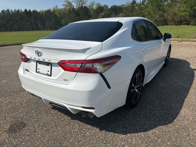 2018 Toyota Camry SE