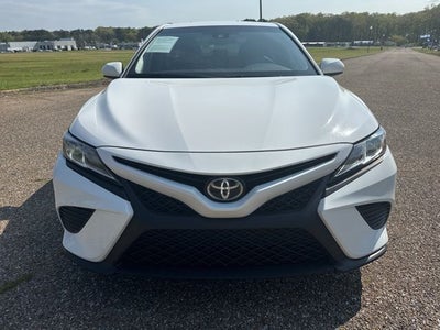2018 Toyota Camry SE