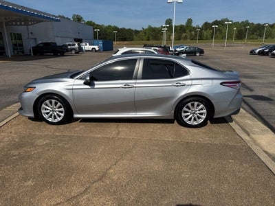 2020 Toyota Camry LE