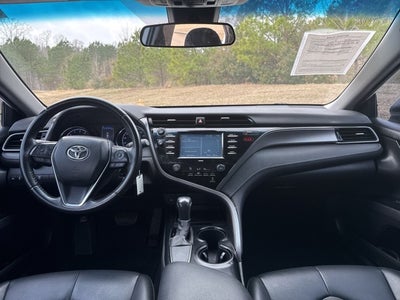 2020 Toyota Camry SE