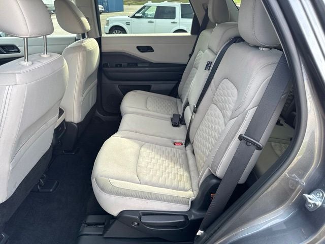 2023 Nissan Pathfinder SV