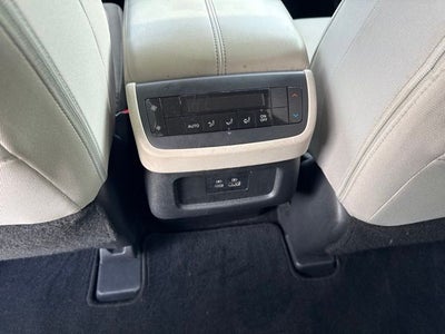 2023 Nissan Pathfinder SV