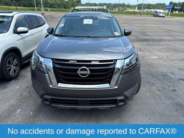 2023 Nissan Pathfinder SV