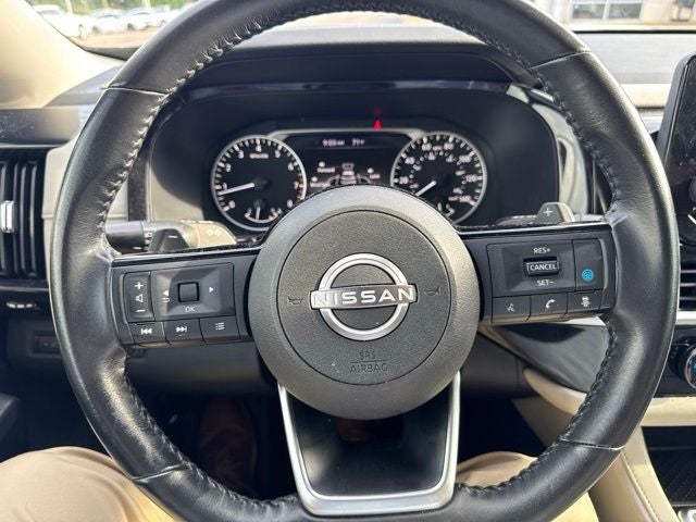 2023 Nissan Pathfinder SV