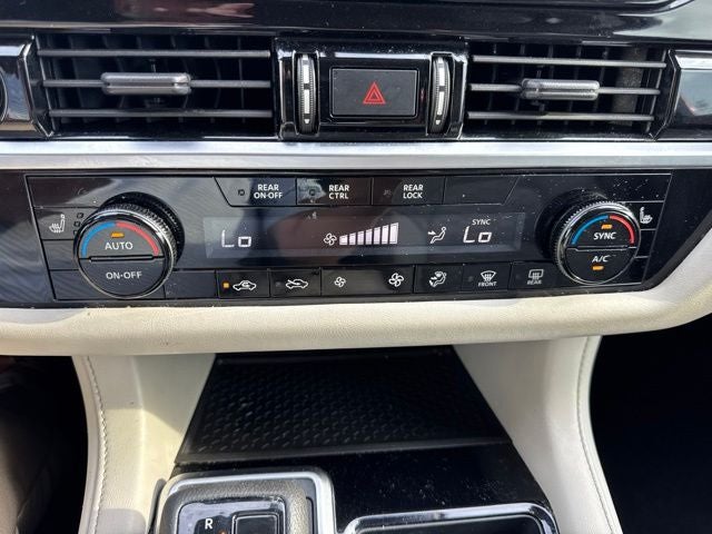 2023 Nissan Pathfinder SV