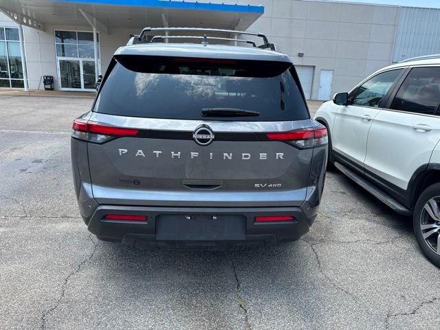 2023 Nissan Pathfinder SV
