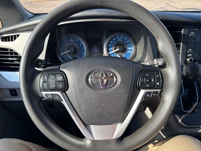 2020 Toyota Sienna LE 8 Passenger