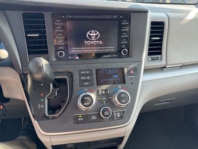 2020 Toyota Sienna LE 8 Passenger