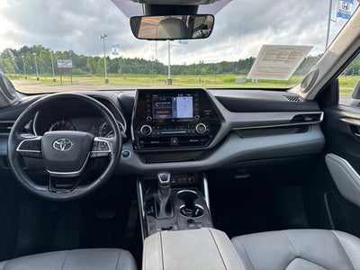 2022 Toyota Highlander Limited