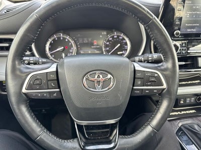 2022 Toyota Highlander Limited
