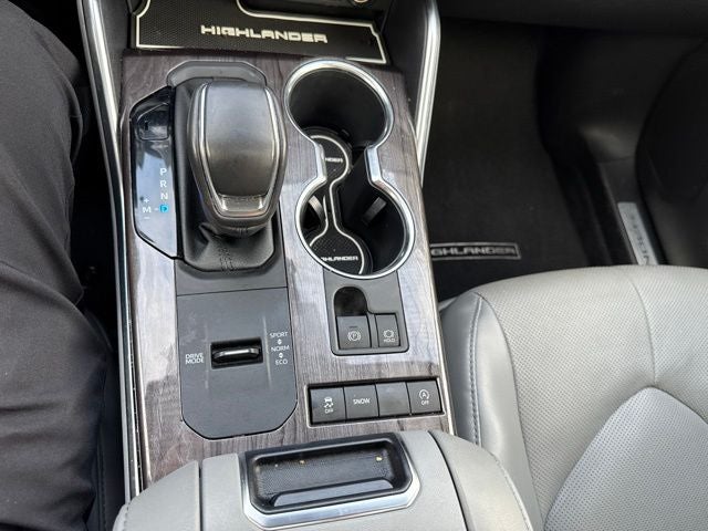 2022 Toyota Highlander Limited