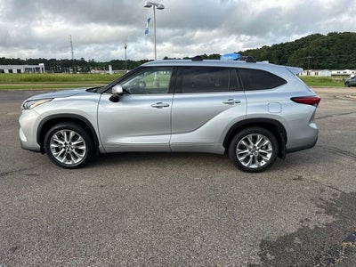 2022 Toyota Highlander Limited