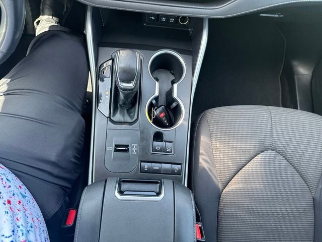 2021 Toyota Highlander LE