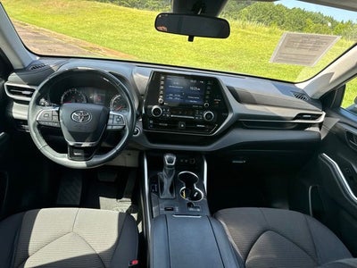 2021 Toyota Highlander LE