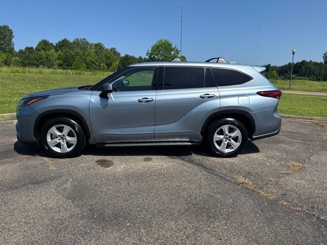 2021 Toyota Highlander LE