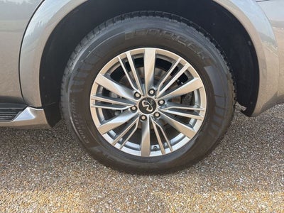 2021 INFINITI QX80 LUXE