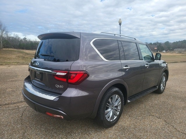 2024 INFINITI QX80 LUXE
